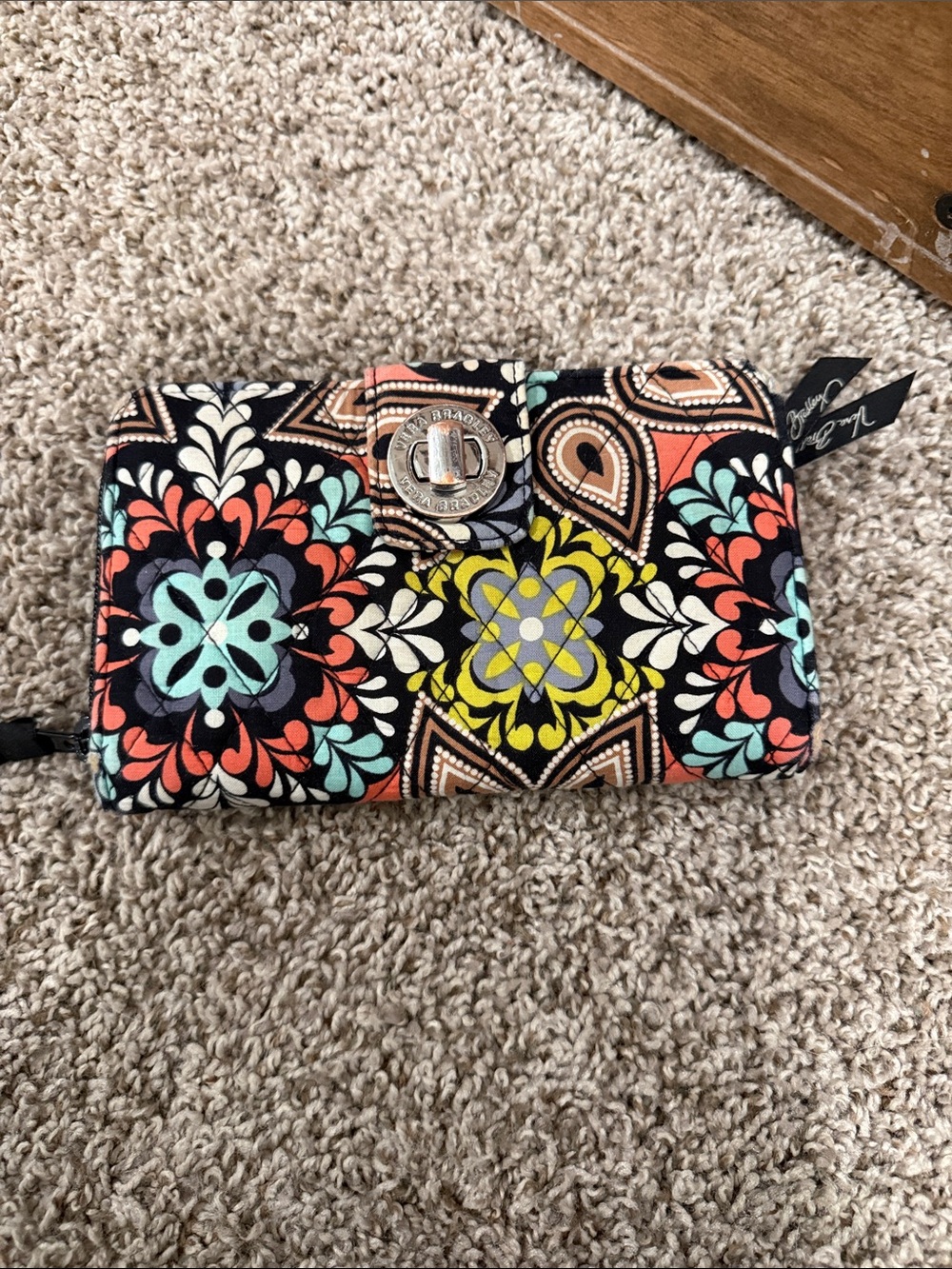 Vera Bradley Sierra Quilted Turnlock Wallet